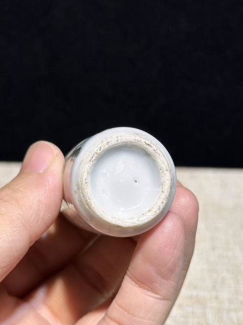 古玩陶瓷粉彩和合二仙鼻煙壺拍賣，當前價格2500元