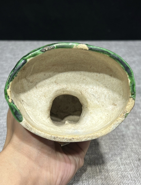 古玩陶瓷清中期 素三彩觀音真品鑒賞圖