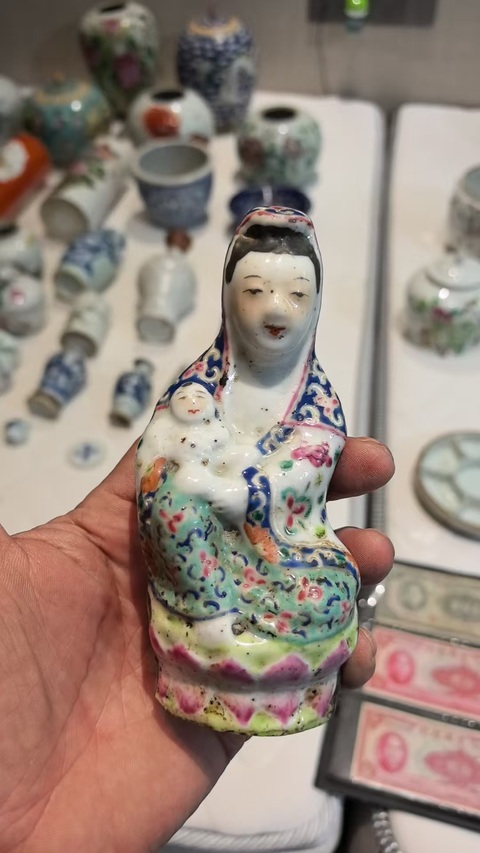 古玩陶瓷粉彩觀音真品鑒賞圖