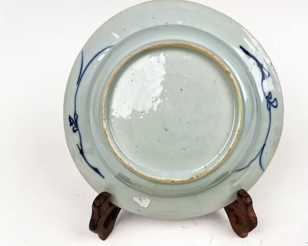 古玩陶瓷花卉紋青花盤真品鑒賞圖