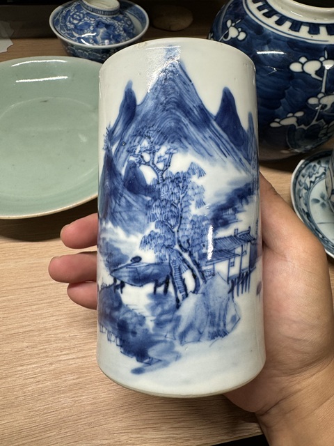 古玩陶瓷青花筆筒真品鑒賞圖