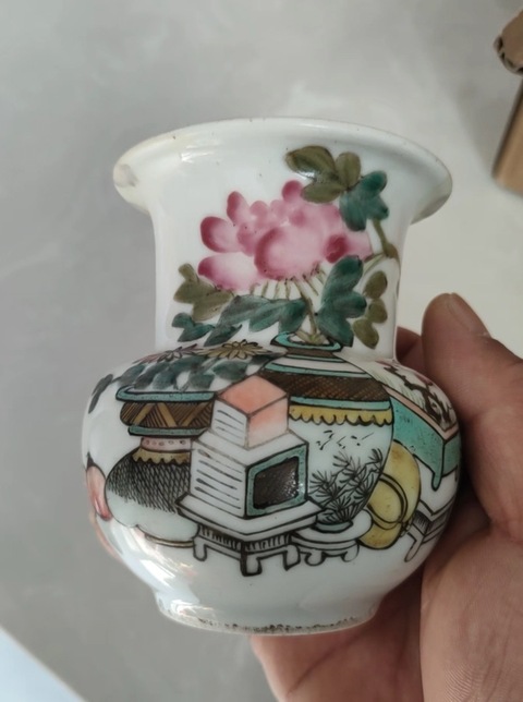 古玩陶瓷淺降彩博古紋渣斗真品鑒賞圖