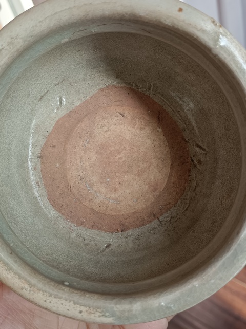 古玩陶瓷龍泉青瓷三足爐真品鑒賞圖