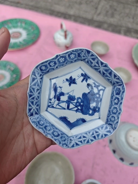 古玩陶瓷康熙青花小碟真品鑒賞圖