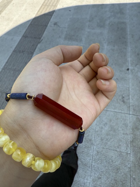古玩玉器紅瑪瑙多棱珠真品鑒賞圖