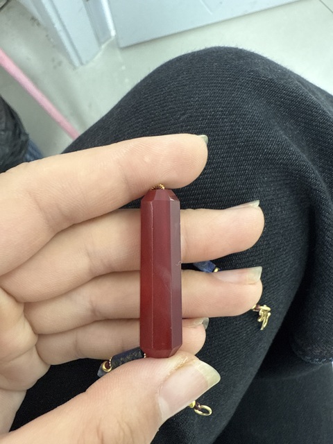 古玩玉器紅瑪瑙多棱珠真品鑒賞圖