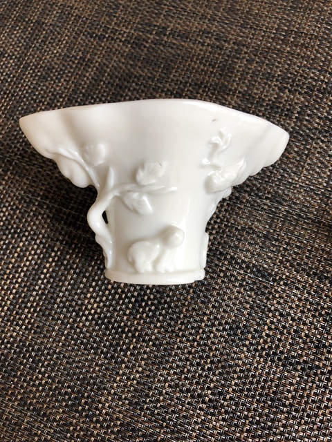 古玩陶瓷德化窯白釉杯真品鑒賞圖
