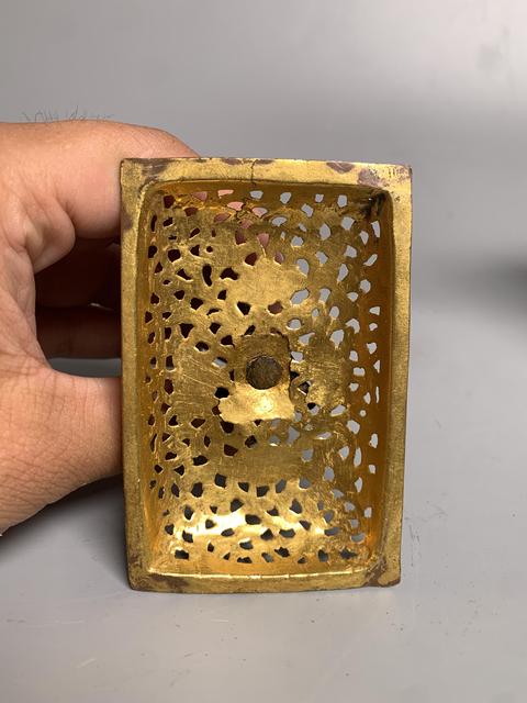古玩雜項獅鈕鎏金熏爐真品鑒賞圖