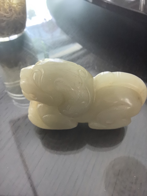 古玩玉器和田玉獸真品鑒賞圖