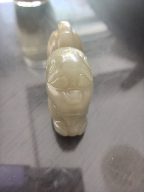 古玩玉器和田玉獸真品鑒賞圖