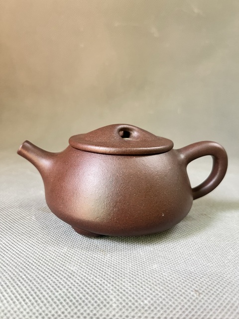 古玩雜項(xiàng)紫砂壺拍賣,當(dāng)前價(jià)格1480元