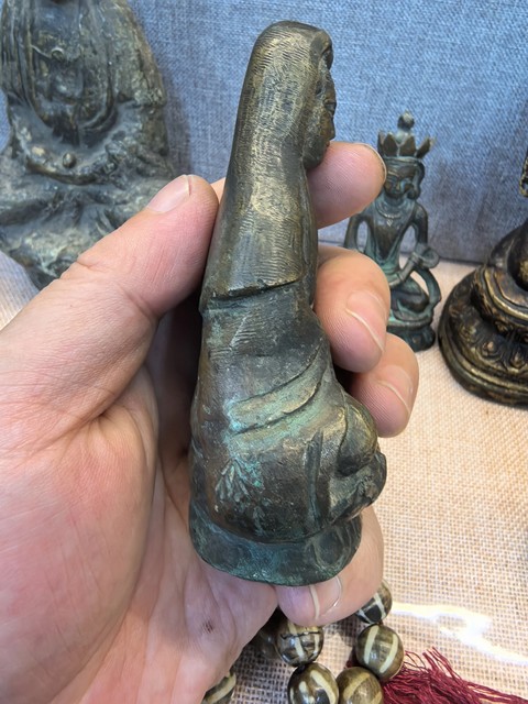 古玩銅器觀音造像真品鑒賞圖