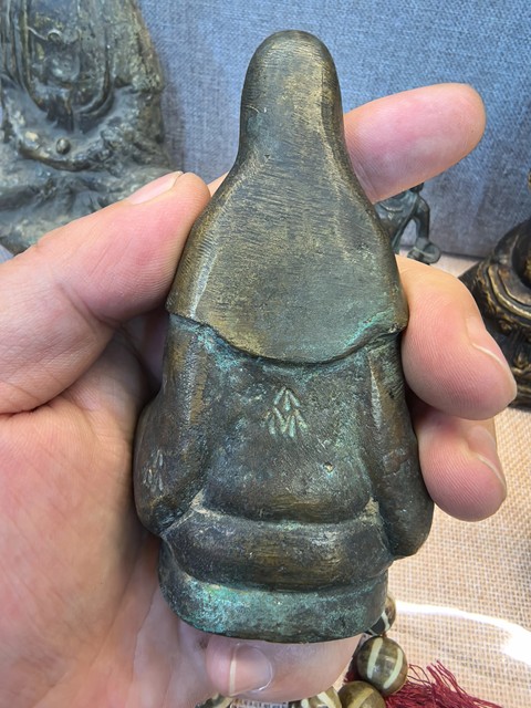 古玩銅器觀音造像真品鑒賞圖