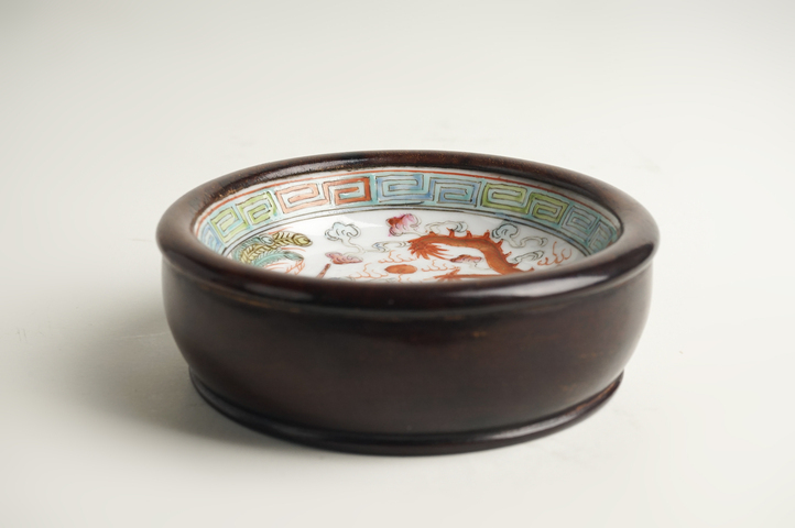 古玩陶瓷民國·粉彩礬紅龍鳳紋缽真品鑒賞圖