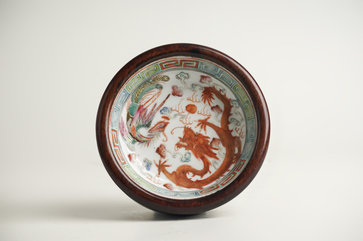 古玩陶瓷民國·粉彩礬紅龍鳳紋缽真品鑒賞圖