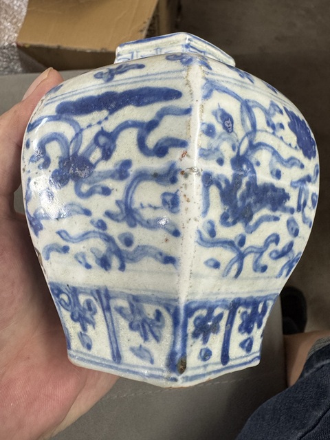古玩陶瓷明正德青花一路連科六方罐拍賣，當前價格13800元