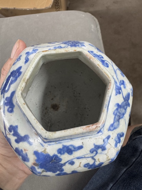 古玩陶瓷明正德青花一路連科六方罐拍賣，當前價格13800元