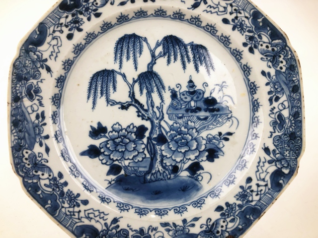 古玩陶瓷清早期·青花柳樹八方盤拍賣，當前價格500元