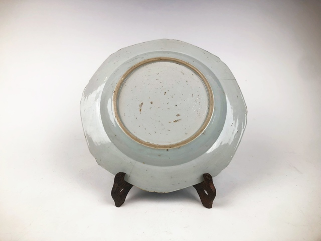 古玩陶瓷清早期·青花柳樹八方盤拍賣，當前價格500元