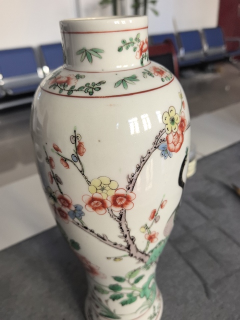 古玩陶瓷花鳥紋五彩雞腿瓶真品鑒賞圖