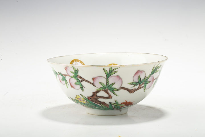 古玩陶瓷民國·粉彩九桃紋訂燒瓷碗拍賣，當前價格5016元