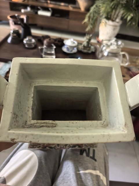 古玩陶瓷花卉紋粉彩香爐真品鑒賞圖