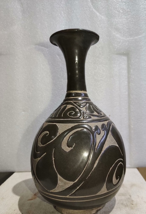 古玩陶瓷黑釉剔花玉壺春瓶真品鑒賞圖
