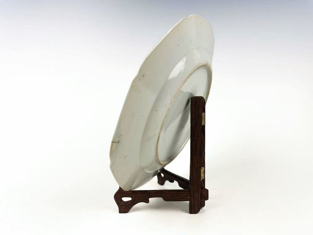 古玩陶瓷清乾隆·漿胎釉青花山水樓閣人物八方盤真品鑒賞圖