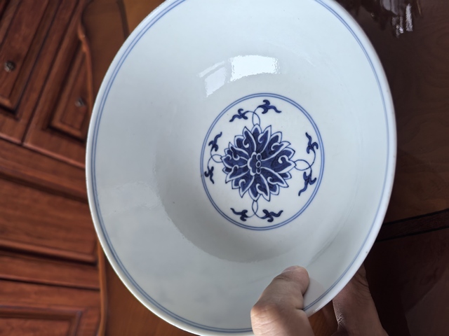 古玩陶瓷青花碗真品鑒賞圖