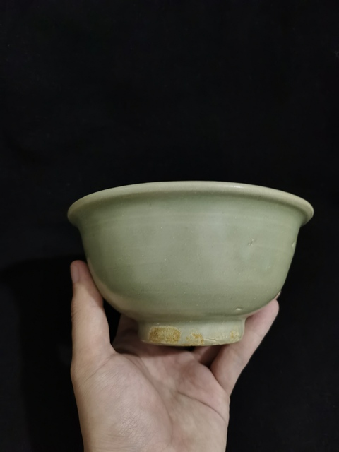 古玩陶瓷龍泉青瓷茶碗真品鑒賞圖