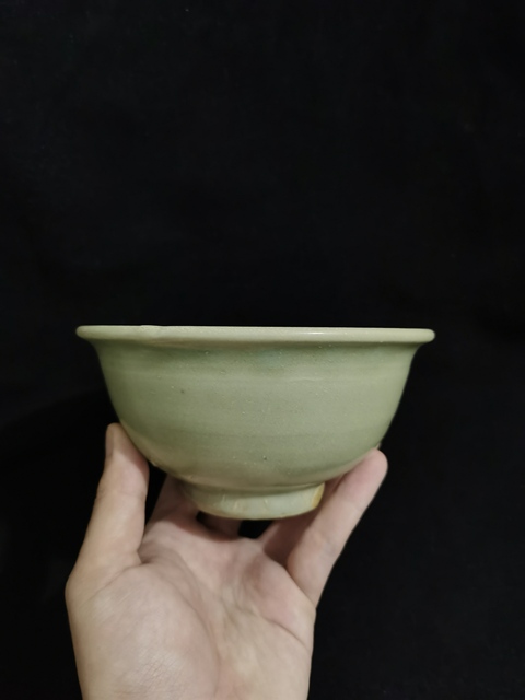 古玩陶瓷龍泉青瓷茶碗真品鑒賞圖