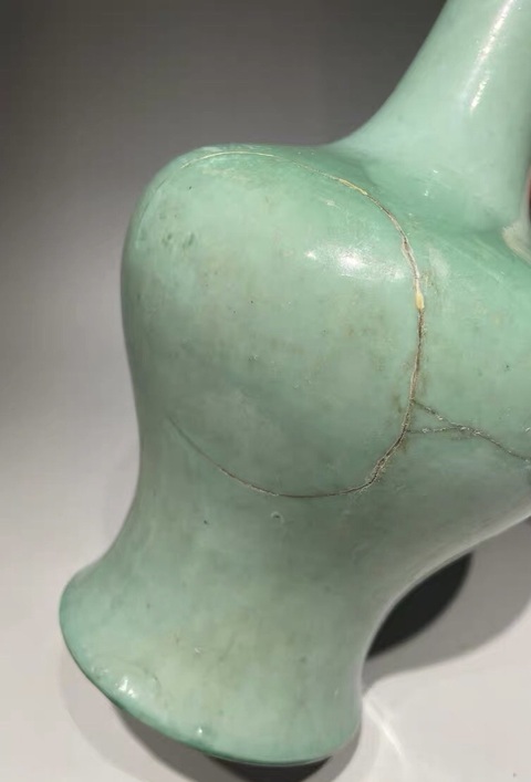 古玩陶瓷清代翠青釉蒜頭瓶真品鑒賞圖