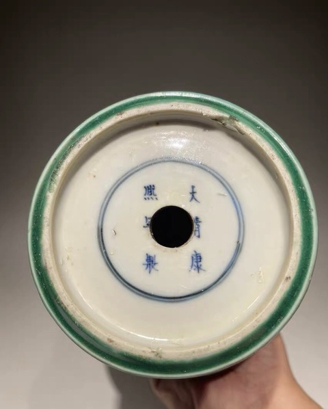 古玩陶瓷清代翠青釉蒜頭瓶真品鑒賞圖