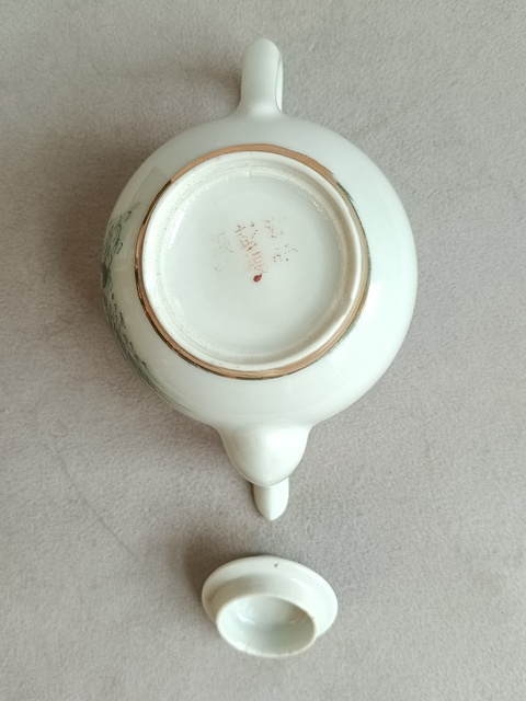古玩陶瓷淺降彩山水紋茶壺拍賣,當前價格580元