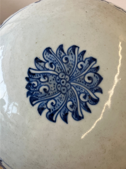 古玩陶瓷清乾隆 青花纏枝蓮紋缽真品鑒賞圖