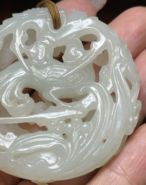 古玩玉器當代鏤雕喜鵲登梅真品鑒賞圖
