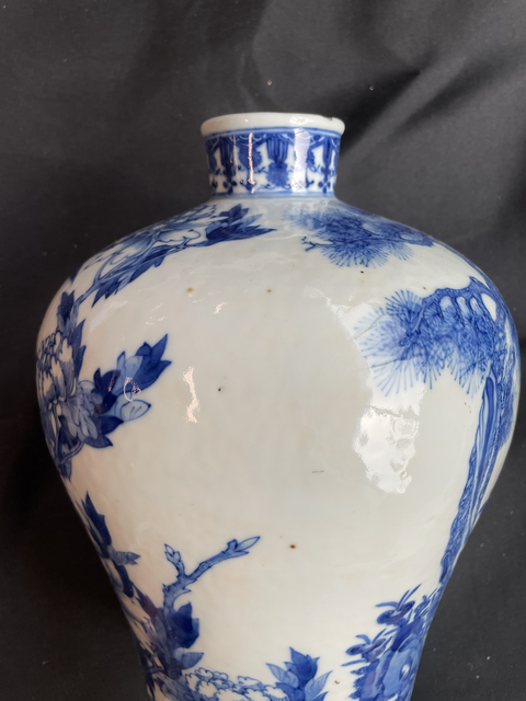 古玩陶瓷花鳥紋青花梅瓶真品鑒賞圖