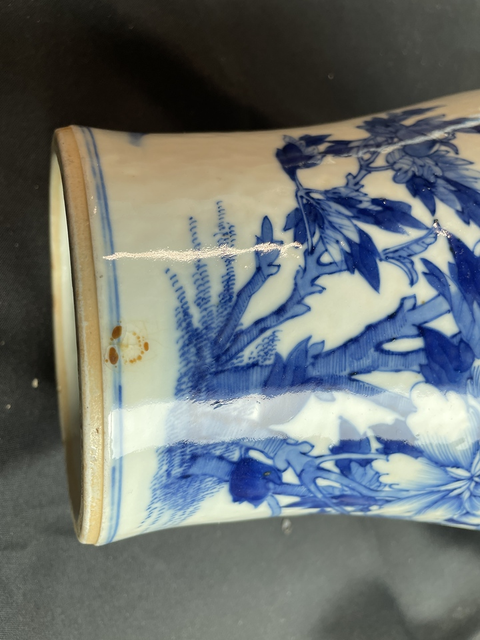 古玩陶瓷花鳥紋青花梅瓶真品鑒賞圖