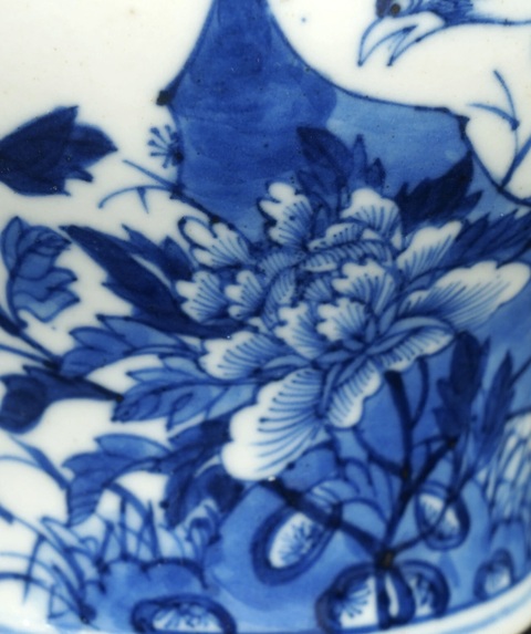 古玩陶瓷青花花鳥紋蓋罐真品鑒賞圖