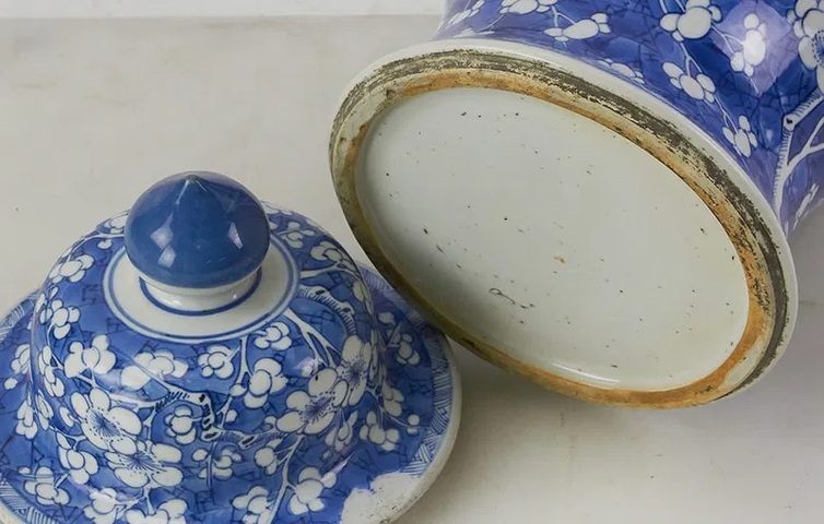 古玩陶瓷青花梅花紋將軍罐真品鑒賞圖