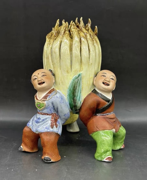 古玩陶瓷童子獻壽擺件真品鑒賞圖