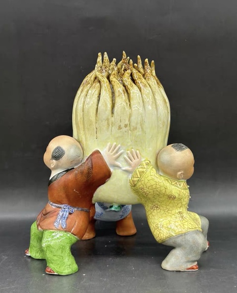 古玩陶瓷童子獻壽擺件真品鑒賞圖