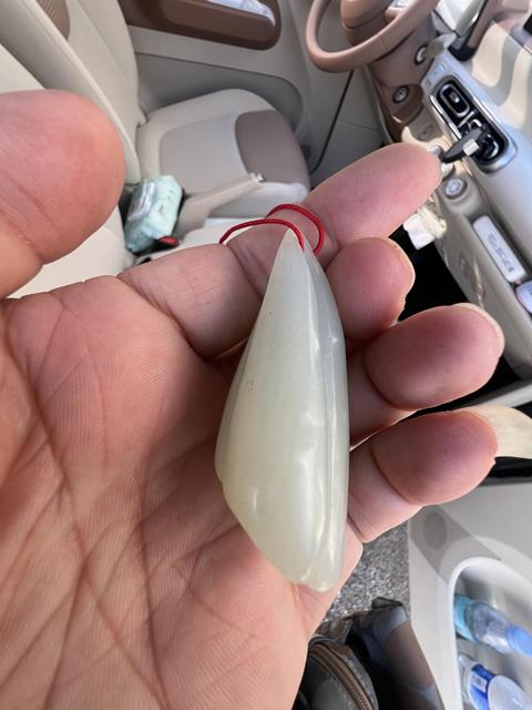 古玩玉器和田玉雕“蓮蓬”把件真品鑒賞圖