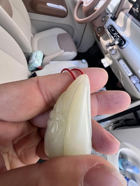 古玩玉器和田玉雕“蓮蓬”把件真品鑒賞圖