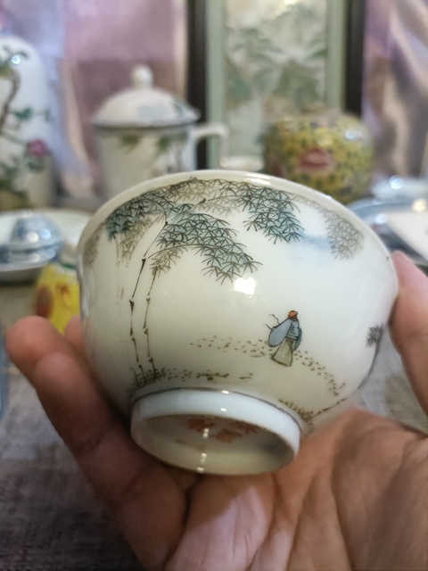 古玩陶瓷民國淺絳彩風格人物詩文茶碗拍賣，當前價格3888元