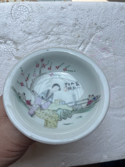 古玩陶瓷粉彩桃花仕女圖高足盤真品鑒賞圖