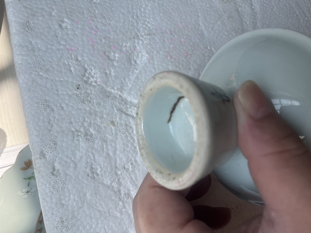 古玩陶瓷粉彩桃花仕女圖高足盤真品鑒賞圖