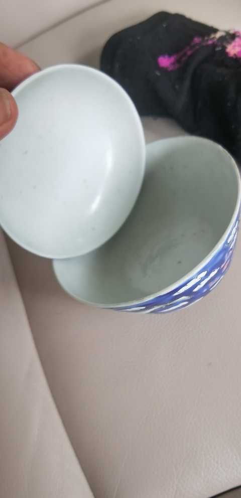 古玩陶瓷龍紋粉彩蓋碗真品鑒賞圖