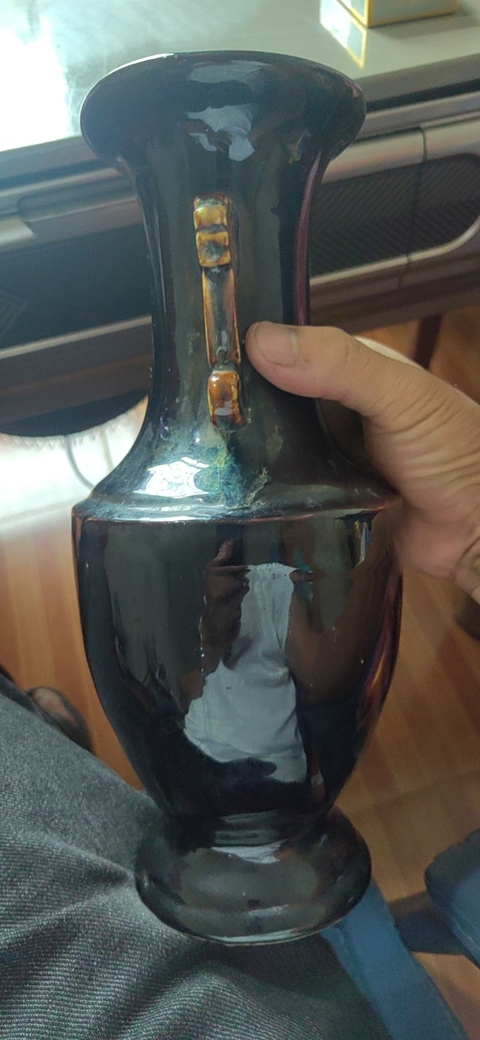 古玩陶瓷雙耳瓶真品鑒賞圖