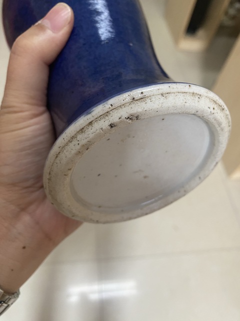 古玩陶瓷灑藍釉雞腿瓶真品鑒賞圖